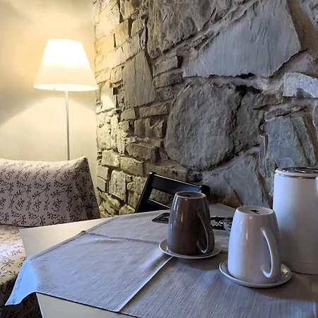 Le Spine Sulla Via Francigena Nocleg ze śniadaniem 3*