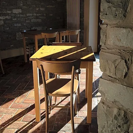 ベッド・アンド・ブレックファスト Le Spine Sulla Via Francigena ベルチェート